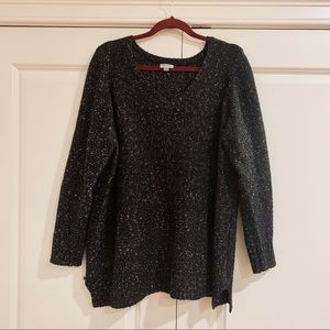 AVENUE - BLACK SPECKLED V-NECK SWEATER